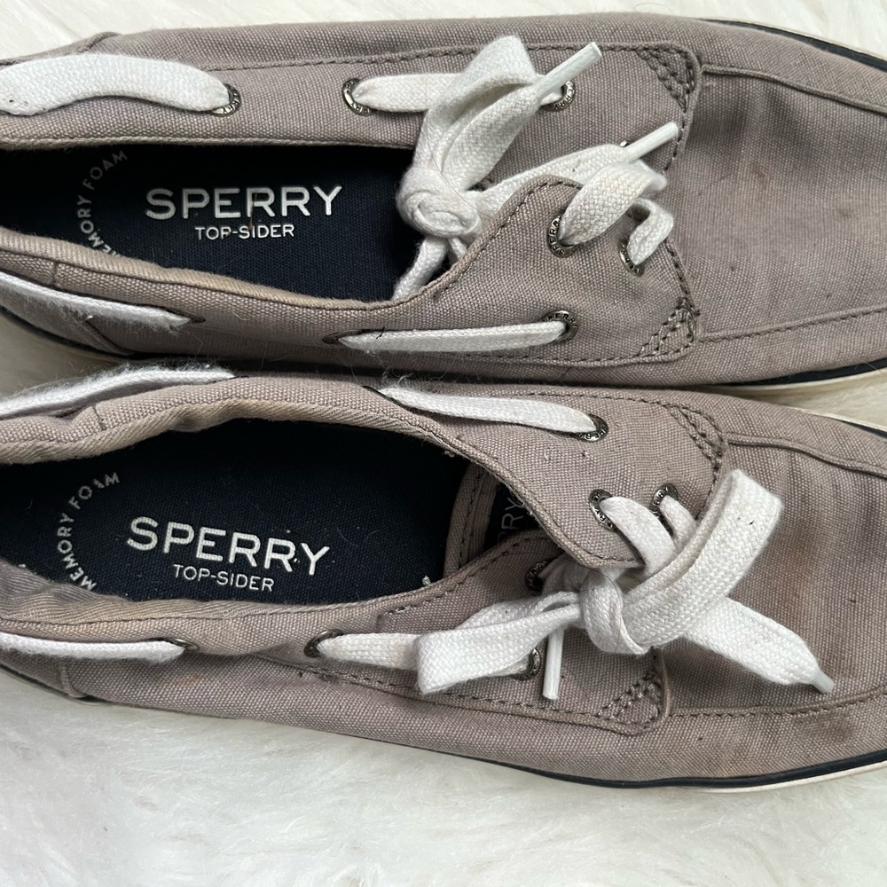 Sperry canvas shoes